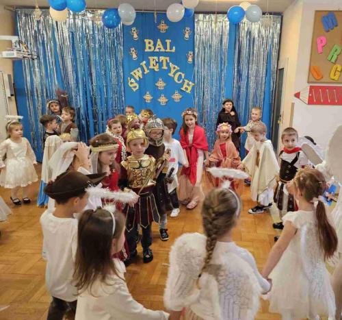 Bal swietych 2024-11