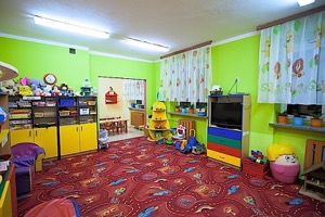 dom-kaplica-ogrod-02