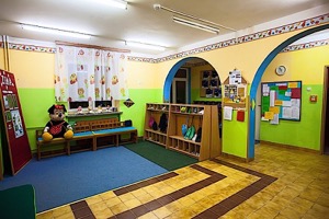 dom-kaplica-ogrod-10